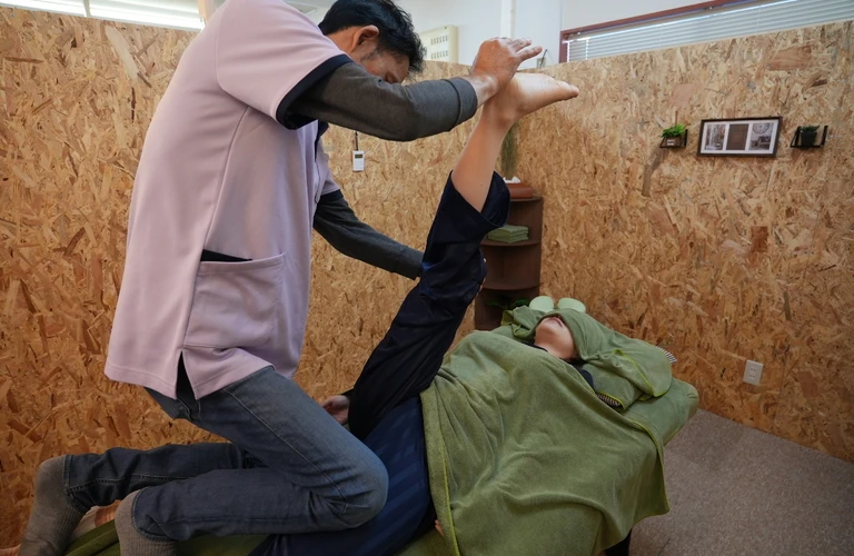 上田市で本格的な整体・骨格矯正を体験しよう！骨盤矯正で美姿勢を手に入れる